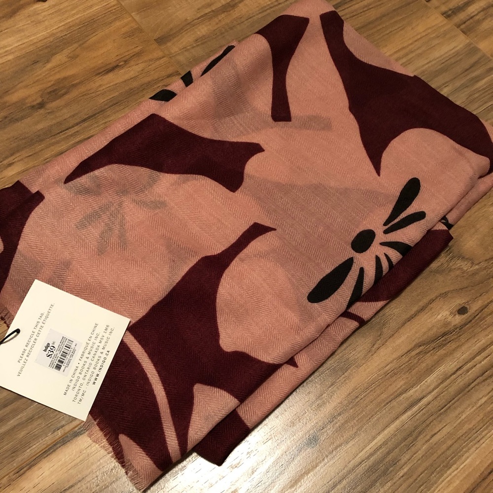 Love & Lore scarf